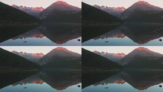 四川松潘羊拱海倒影高清在线视频素材下载