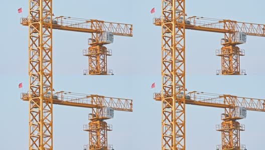 建筑工地施工塔吊工程吊车架子起重机旋转高清在线视频素材下载
