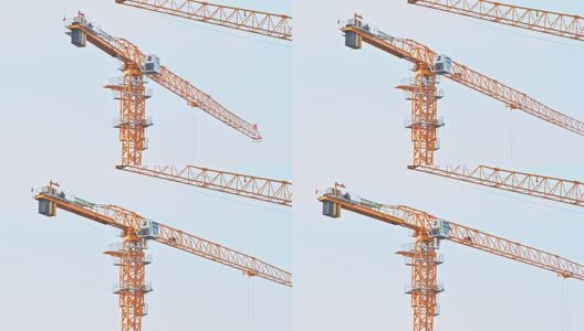 建筑工地施工塔吊工程吊车架子起重机旋转高清在线视频素材下载