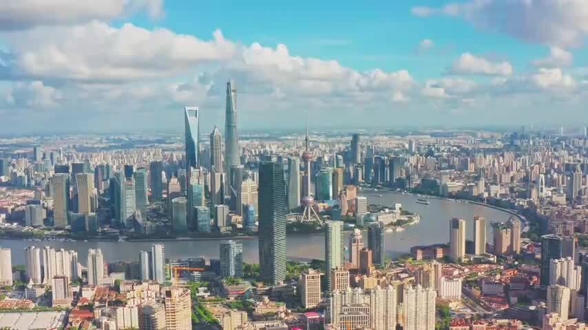 蓝天白云陆家嘴