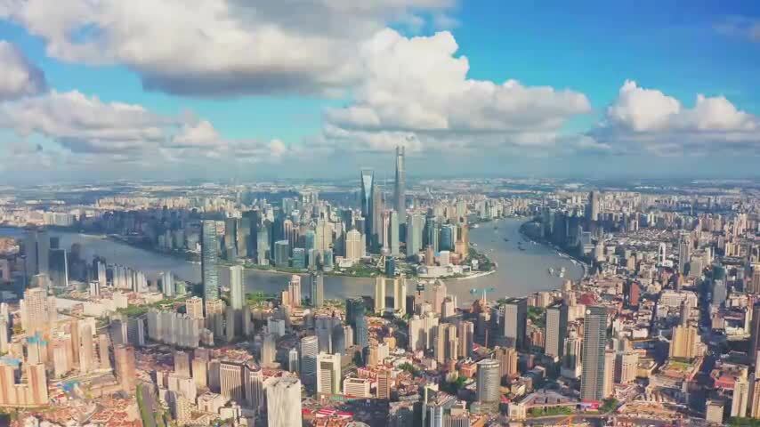 蓝天白云陆家嘴