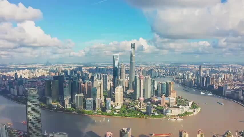 蓝天白云陆家嘴