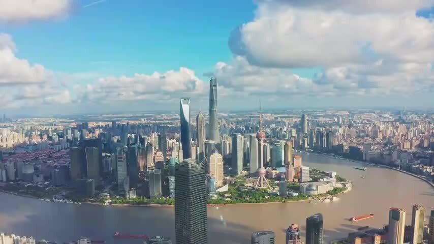 蓝天白云陆家嘴