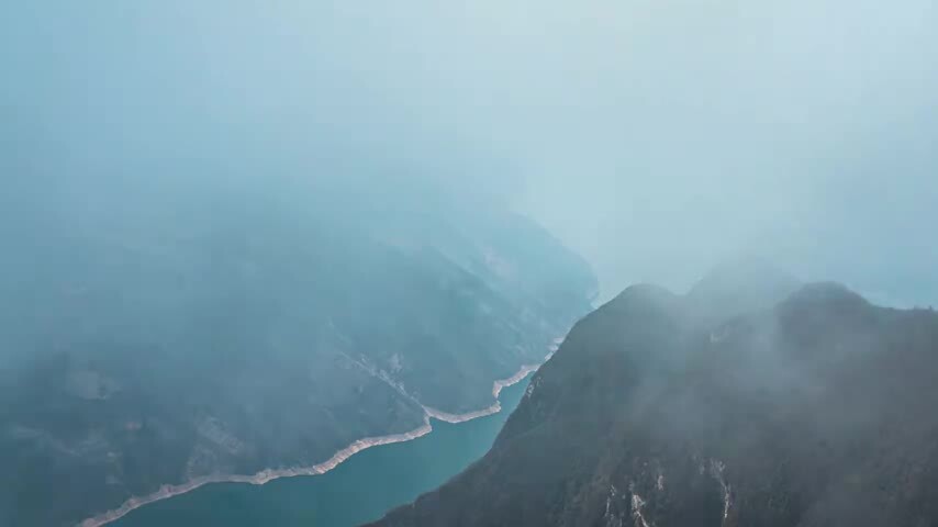 8K震撼长江航道云雾云海延时