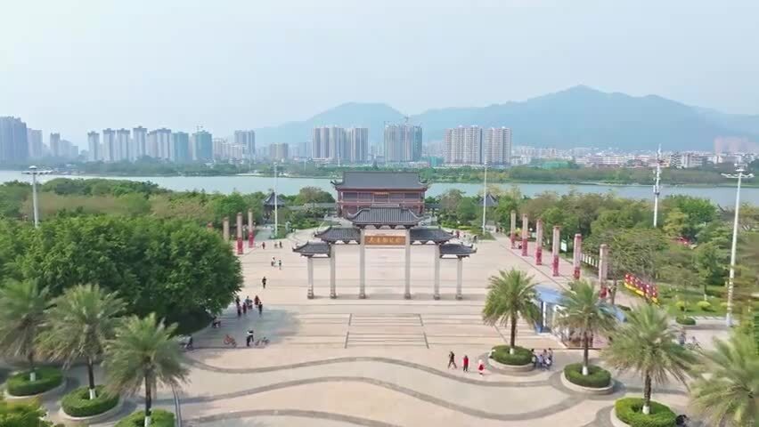 航拍清远清城区飞来湖公园