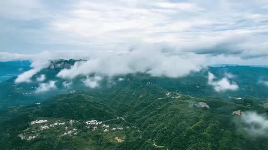 8K震撼长江三峡云雾缭绕延时