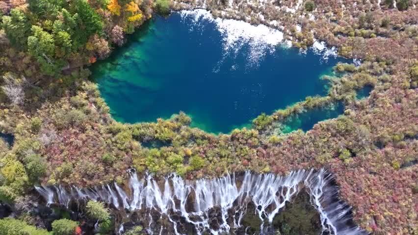 九寨沟绝美瀑布