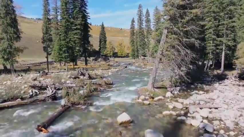 航拍新疆伊犁琼库什台风景