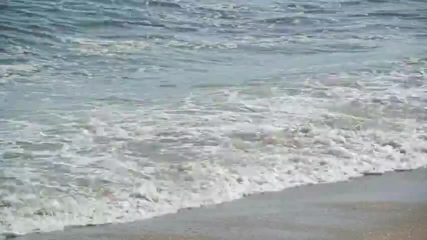 海浪拍打礁石实拍合集