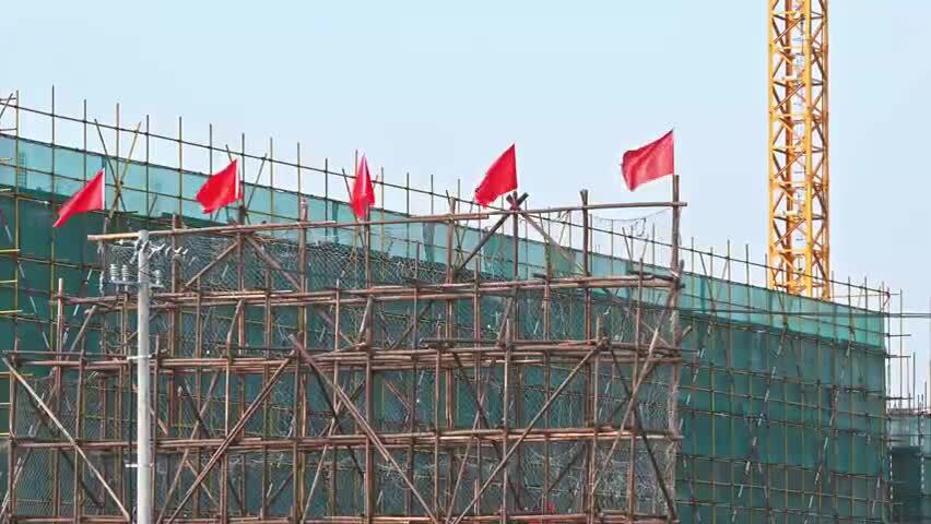 建筑工地施工塔吊工程吊车架子起重机旋转