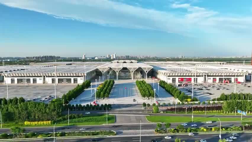 航拍天津国家会展中心