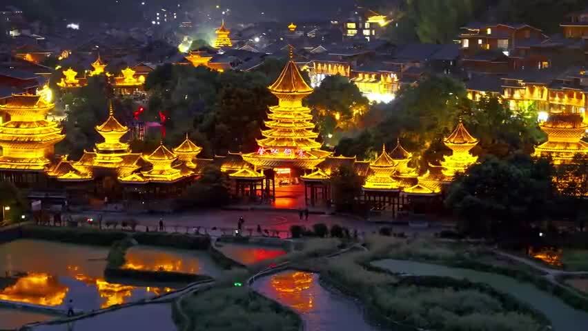 贵州少数民族村落肇兴侗寨夜景