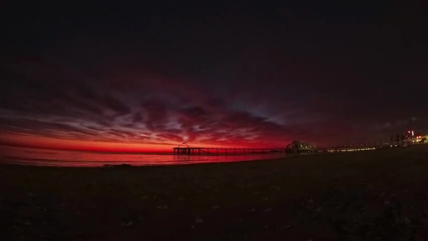 日出天马栈桥朝霞