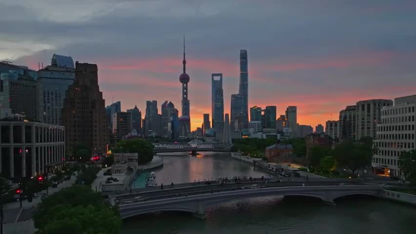 上海日出朝霞火烧云陆家嘴外滩航拍