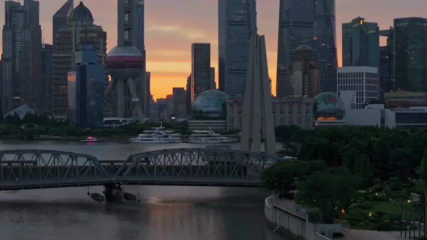 上海日出朝霞火烧云陆家嘴外滩航拍