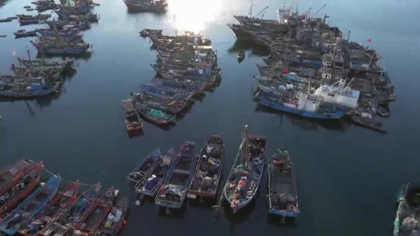 航拍大连渔人码头渔船