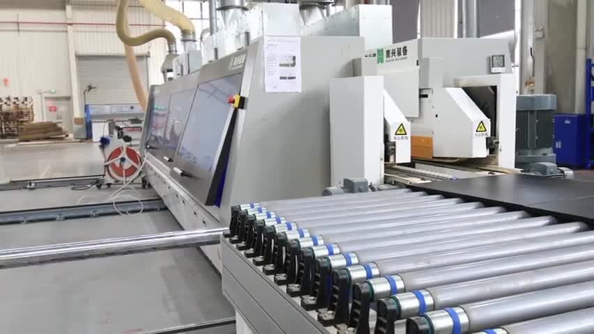 大型工厂内部自动化流水线作业布局场景