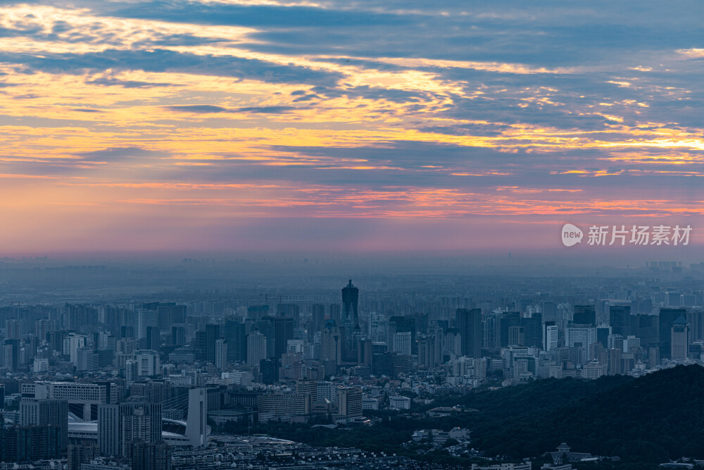 晨光中的杭州西湖文化广场环球中心