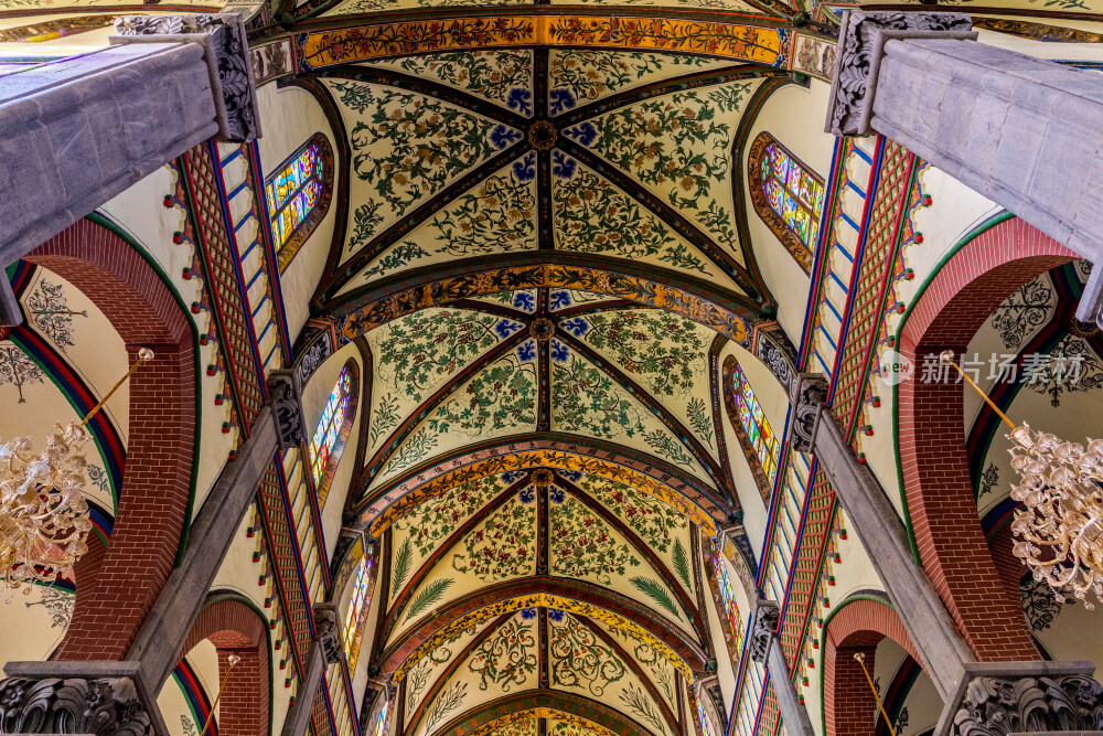 洪家楼耶稣圣心主教座堂内景