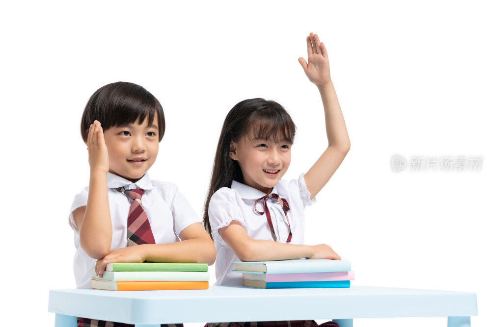 小男孩和小女孩在学习