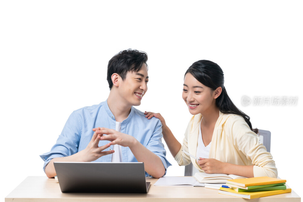 年轻男女一起学习