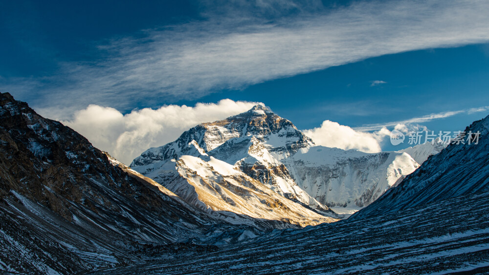 珠穆朗玛峰落日