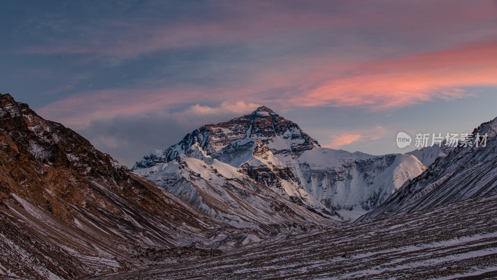 珠穆朗玛峰落日