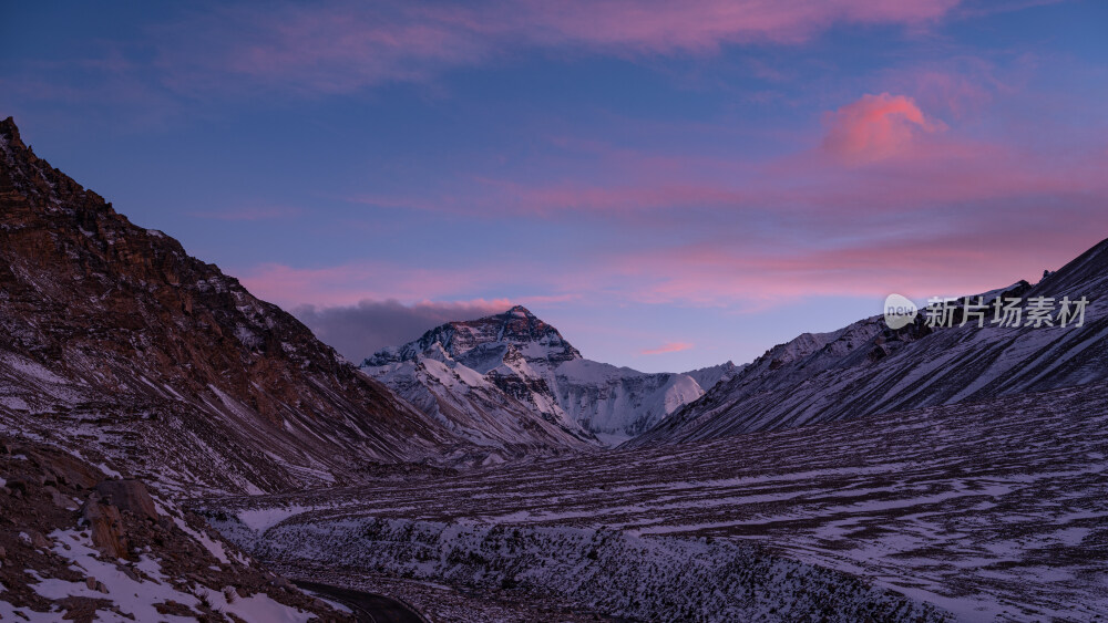 珠穆朗玛峰落日