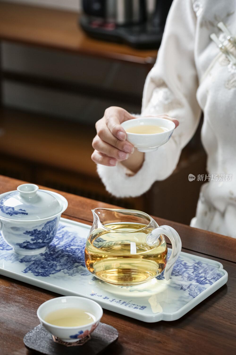 白茶茶汤茶水