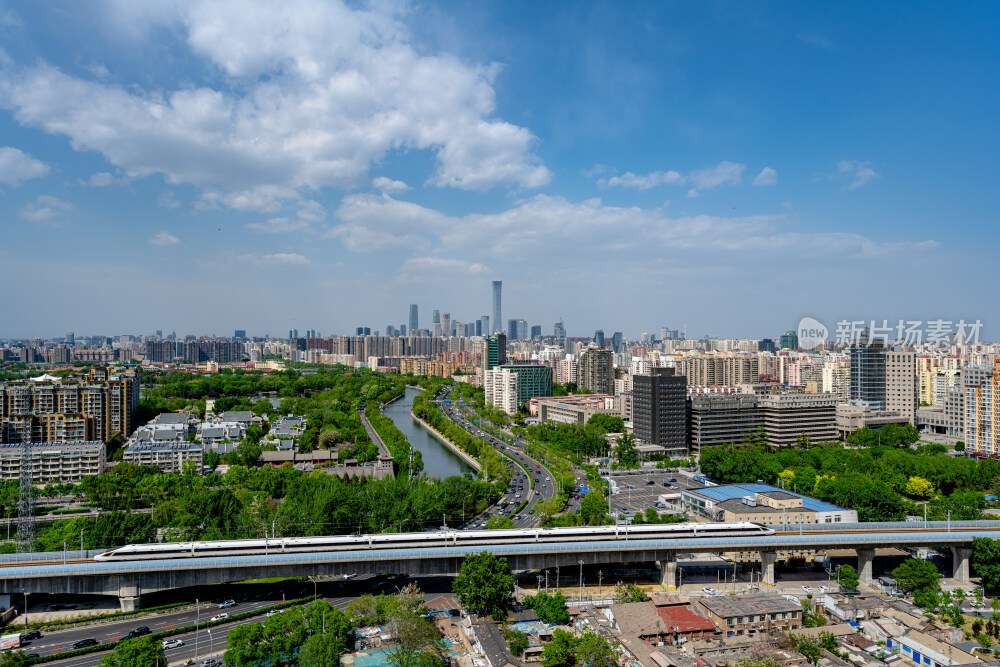 北京东二环与国贸CBD春季晴天风光