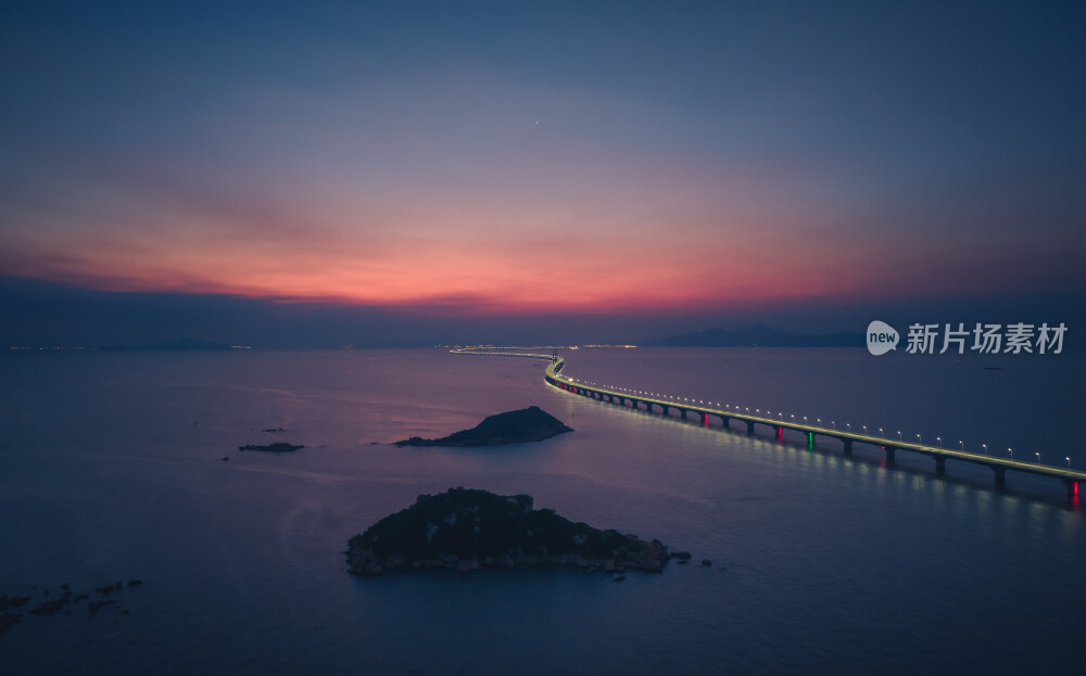 港珠澳大桥日出霞光