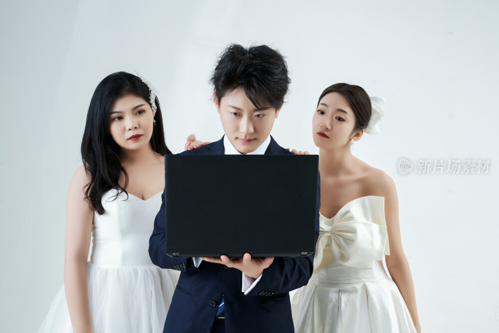 宅男的网络恋爱梦想成真