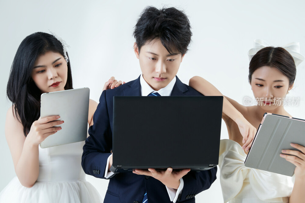 宅男的网络恋爱梦想成真