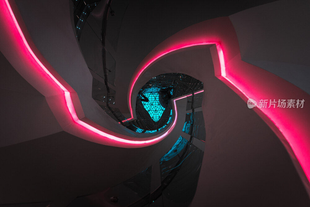 四季酒店内旋转楼梯