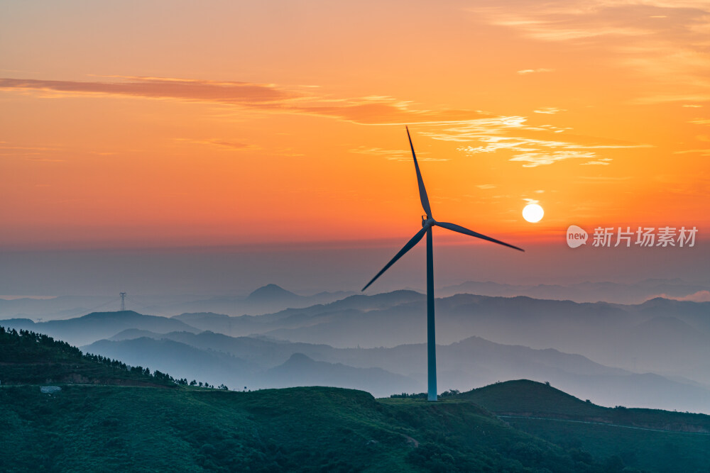 河南信阳灵山山顶日出
