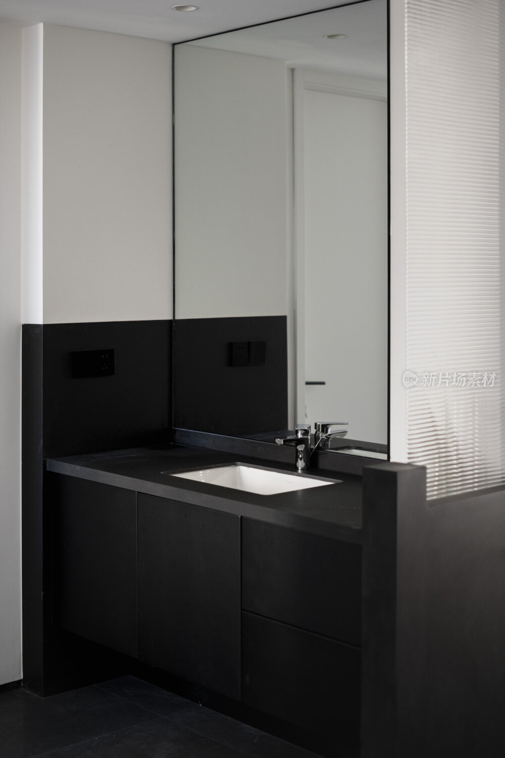 现代黑白简约室内装修设计