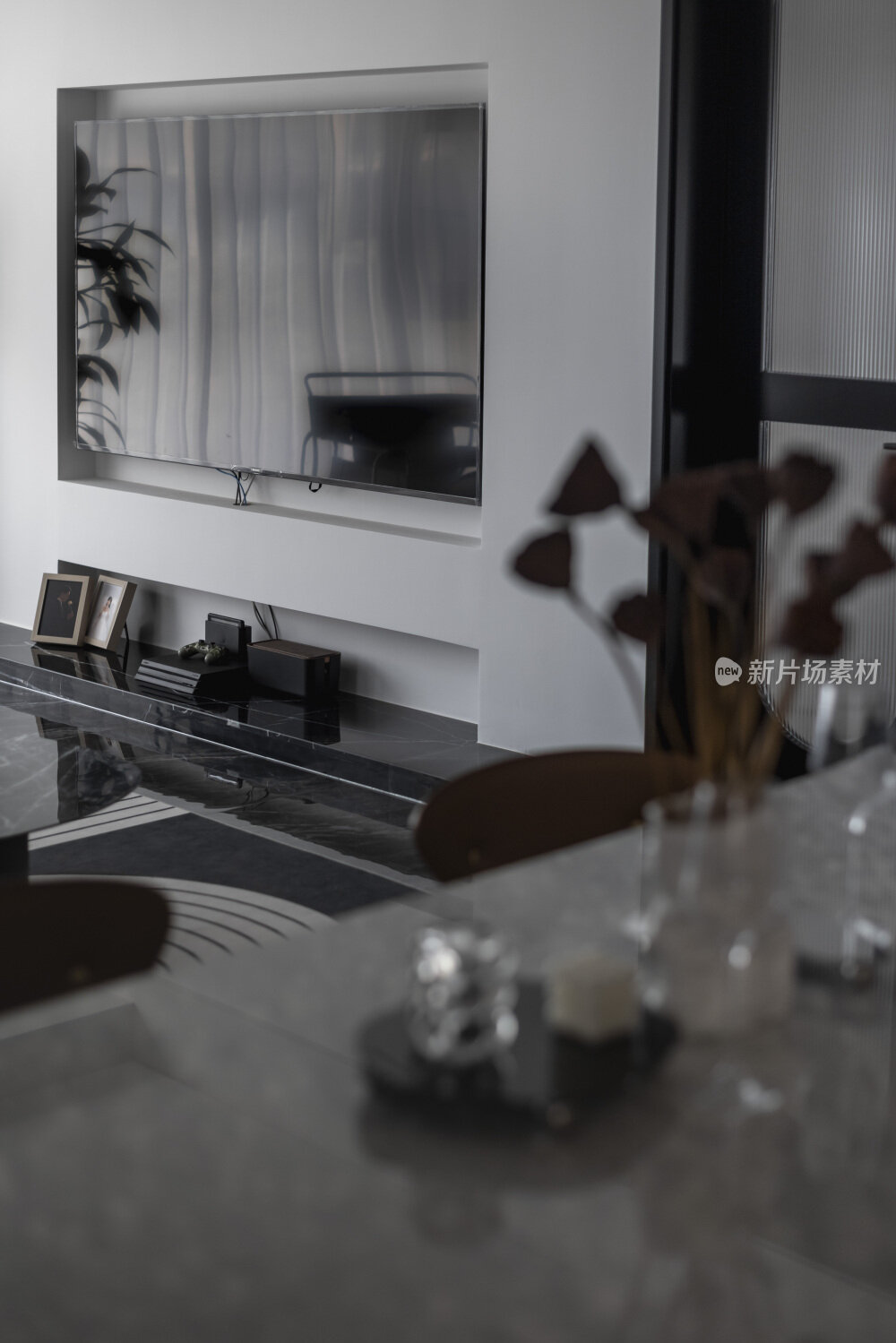 现代黑白简约室内装修设计