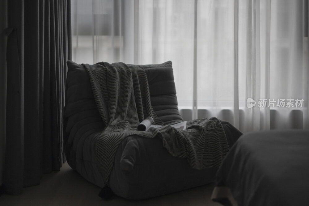 现代黑白简约室内装修设计