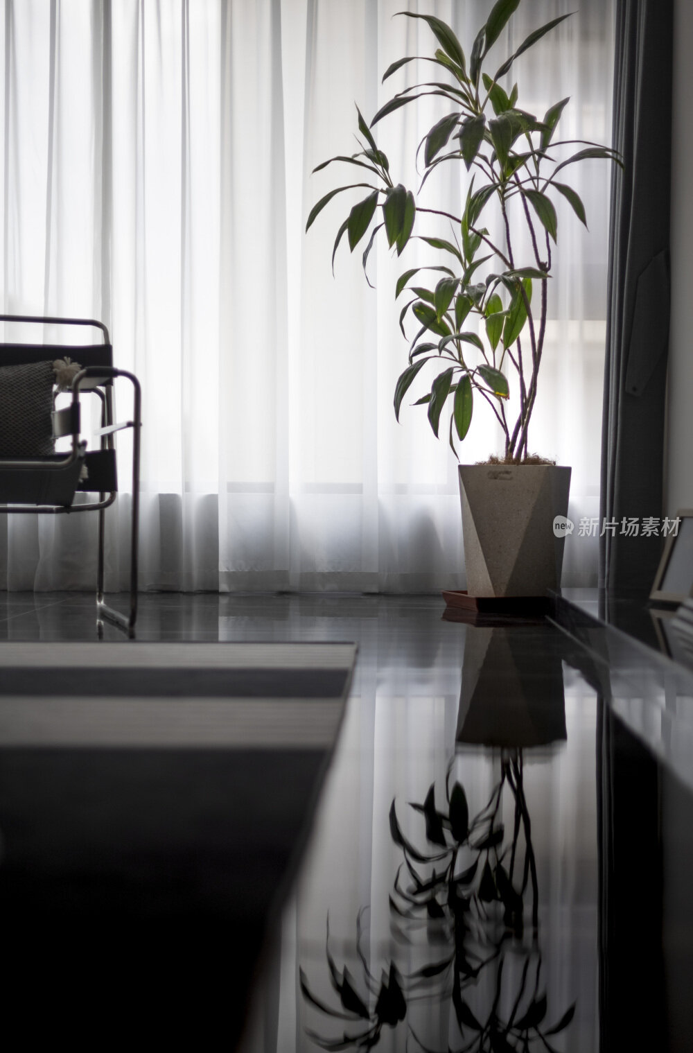 现代黑白简约室内装修设计