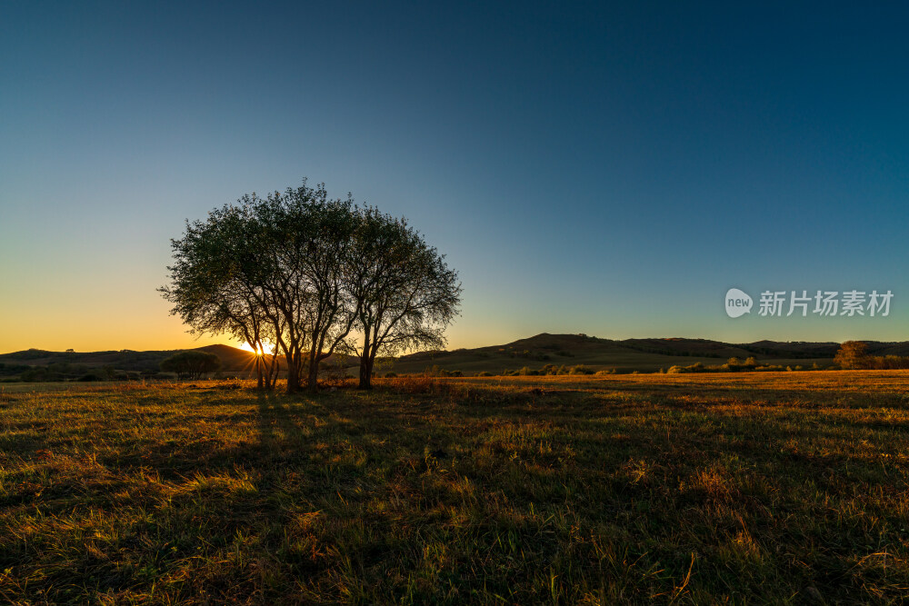 草原日落