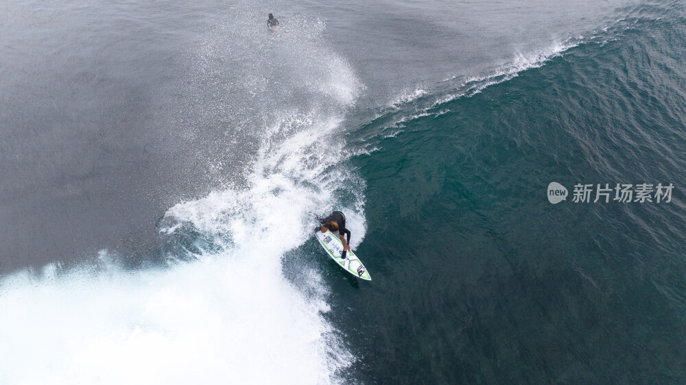 极限运动浪尖上的精彩瞬间