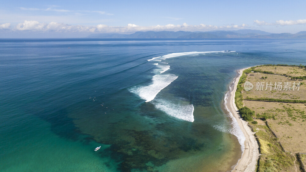 航拍美丽的海岸线风光