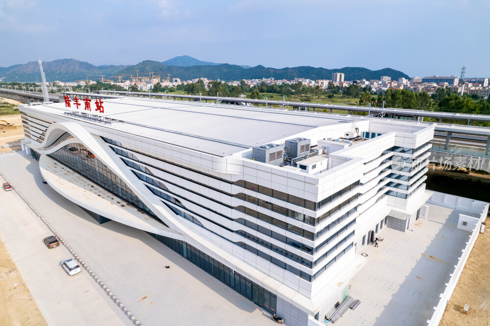 建设中的汕汕铁路陆丰南站