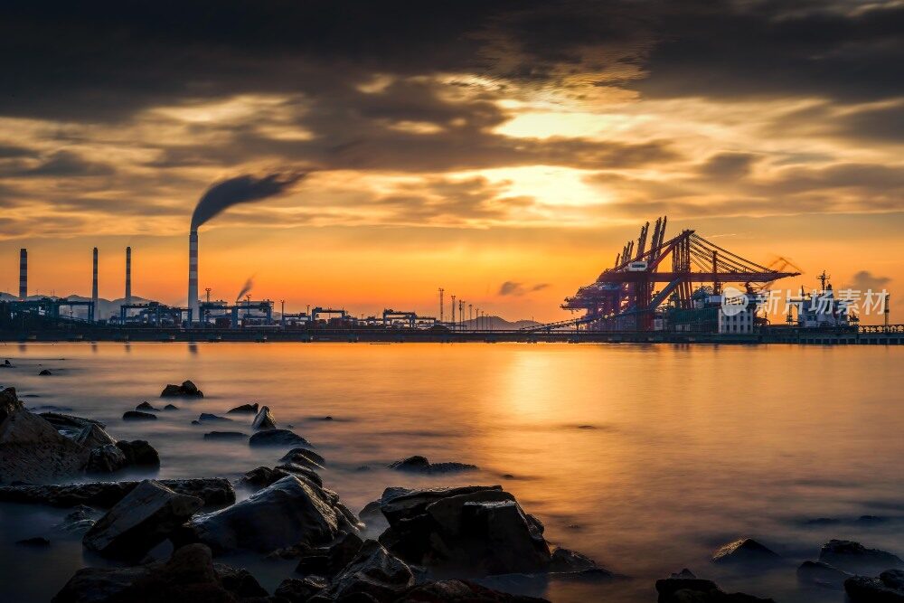 宁波北仑港三期日落晚霞航拍