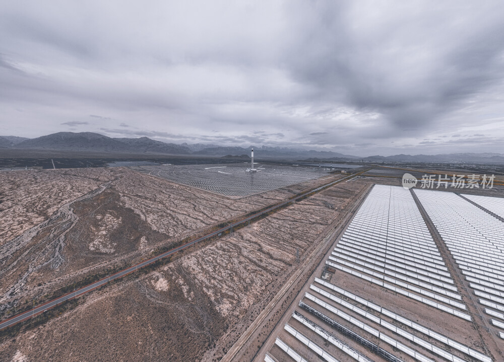 德令哈光能发电站