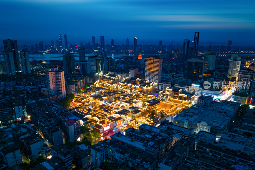 江西南昌万寿宫历史文化街区夜景