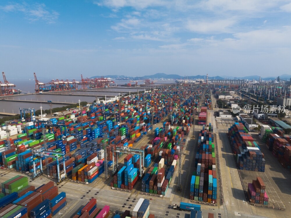 航拍宁波北仑港码头