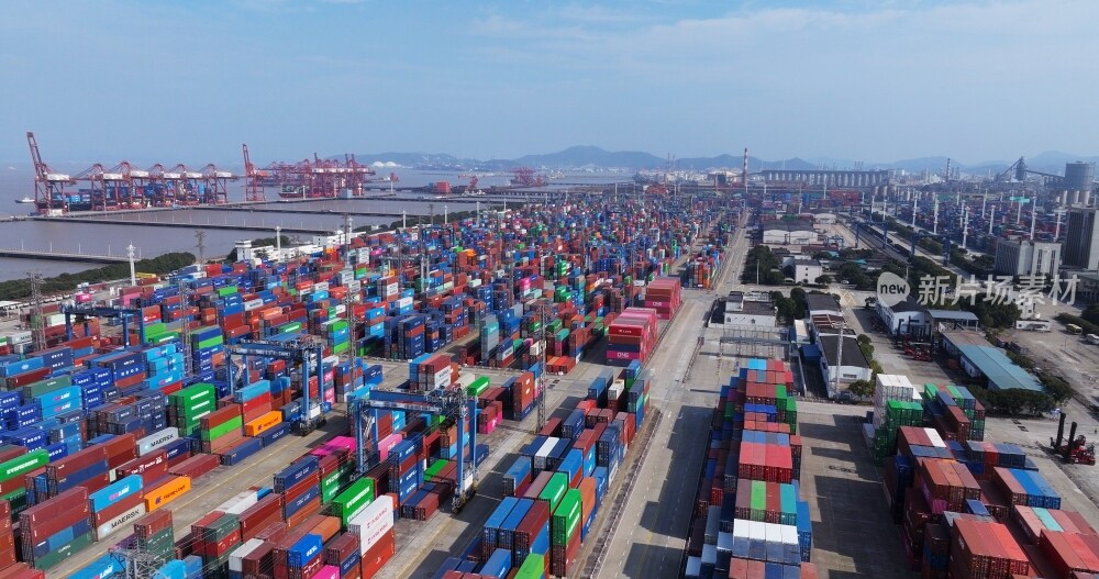 航拍宁波北仑港码头