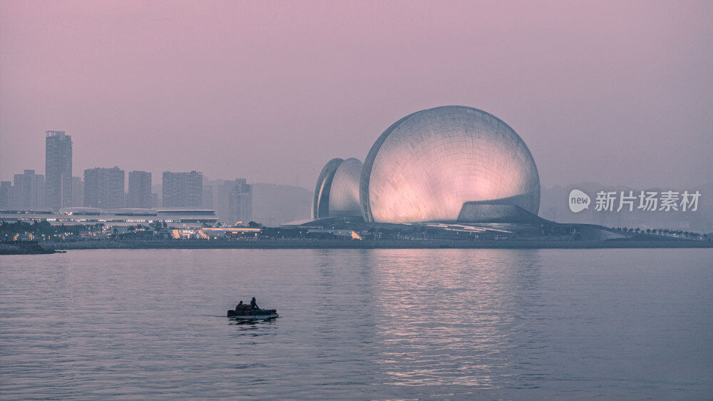清明雾气雨纷纷