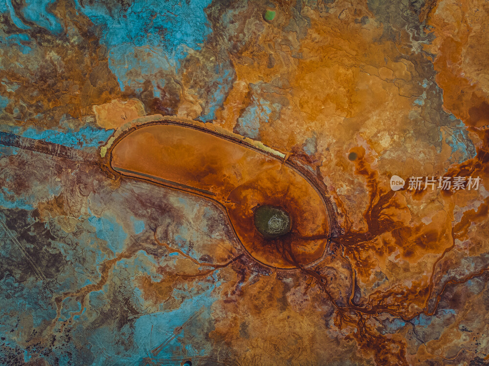 青海茫崖艾肯泉航拍